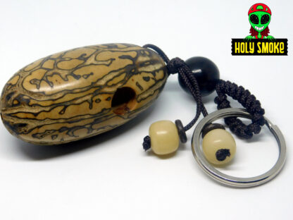 Pipa de Semilla Tagua Artesanal Llavero Pequeño 6cm