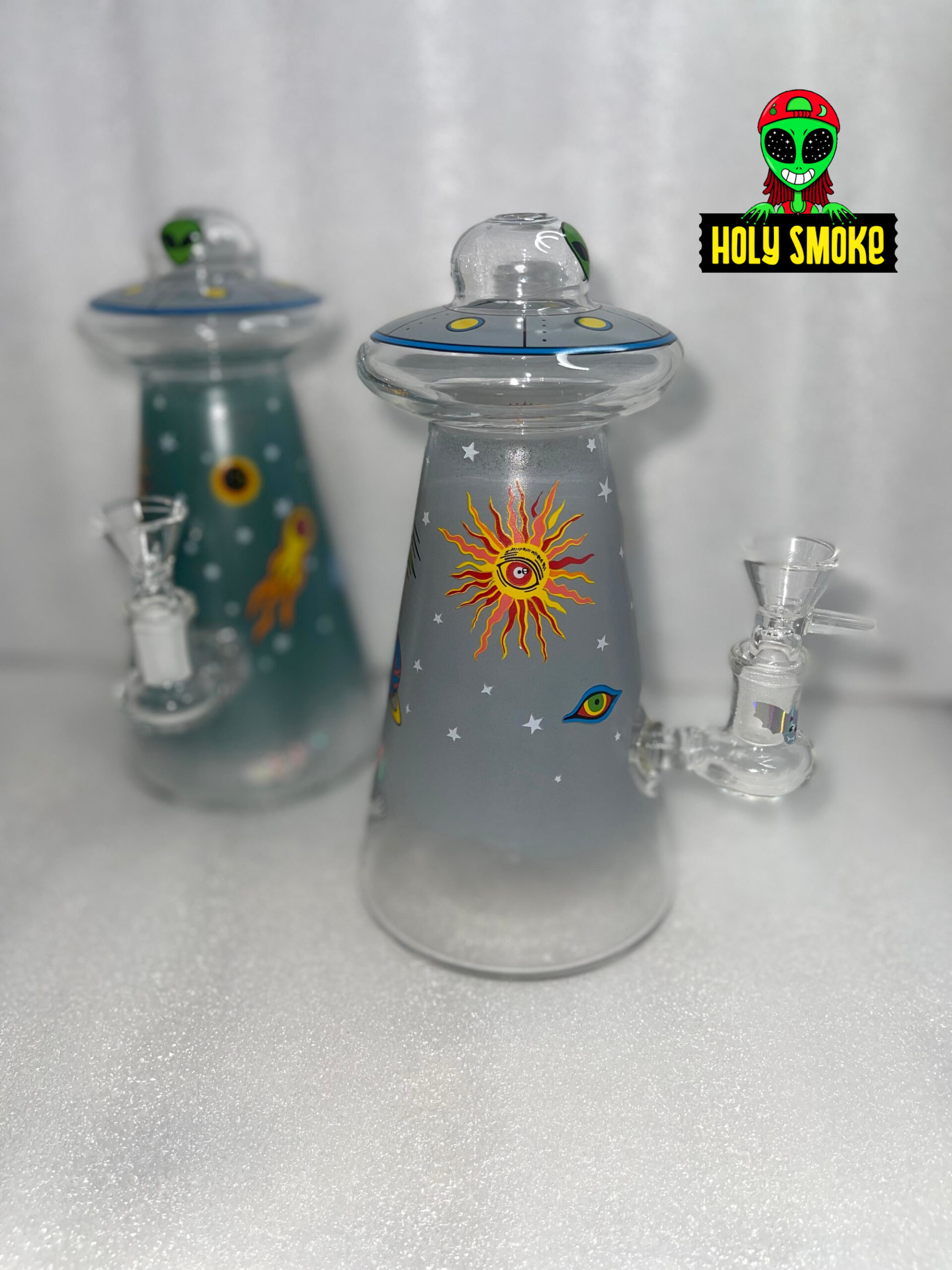 Bong de cristal UFO Alien, mide aprox 18 cm de altura. - Imagen 3
